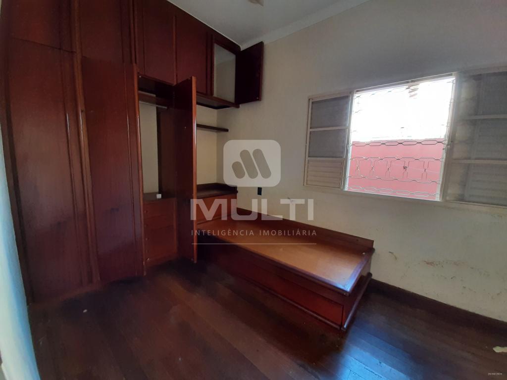 Casa à venda com 3 quartos, 229m² - Foto 12