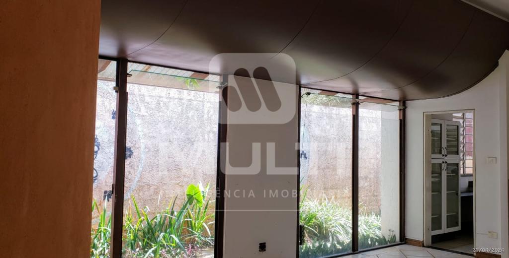 Casa à venda com 3 quartos, 357m² - Foto 6