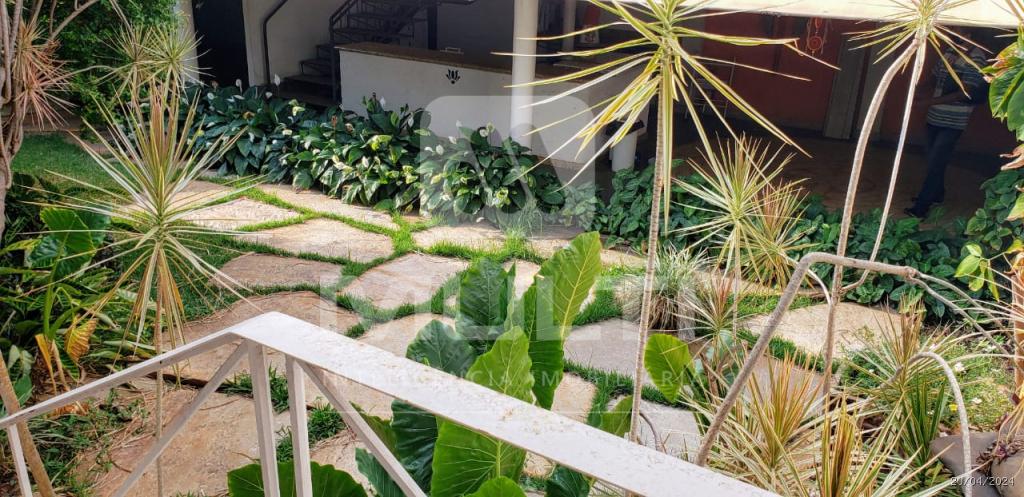 Casa à venda com 3 quartos, 357m² - Foto 8