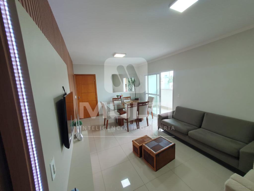 Apartamento à venda com 3 quartos, 94m² - Foto 1