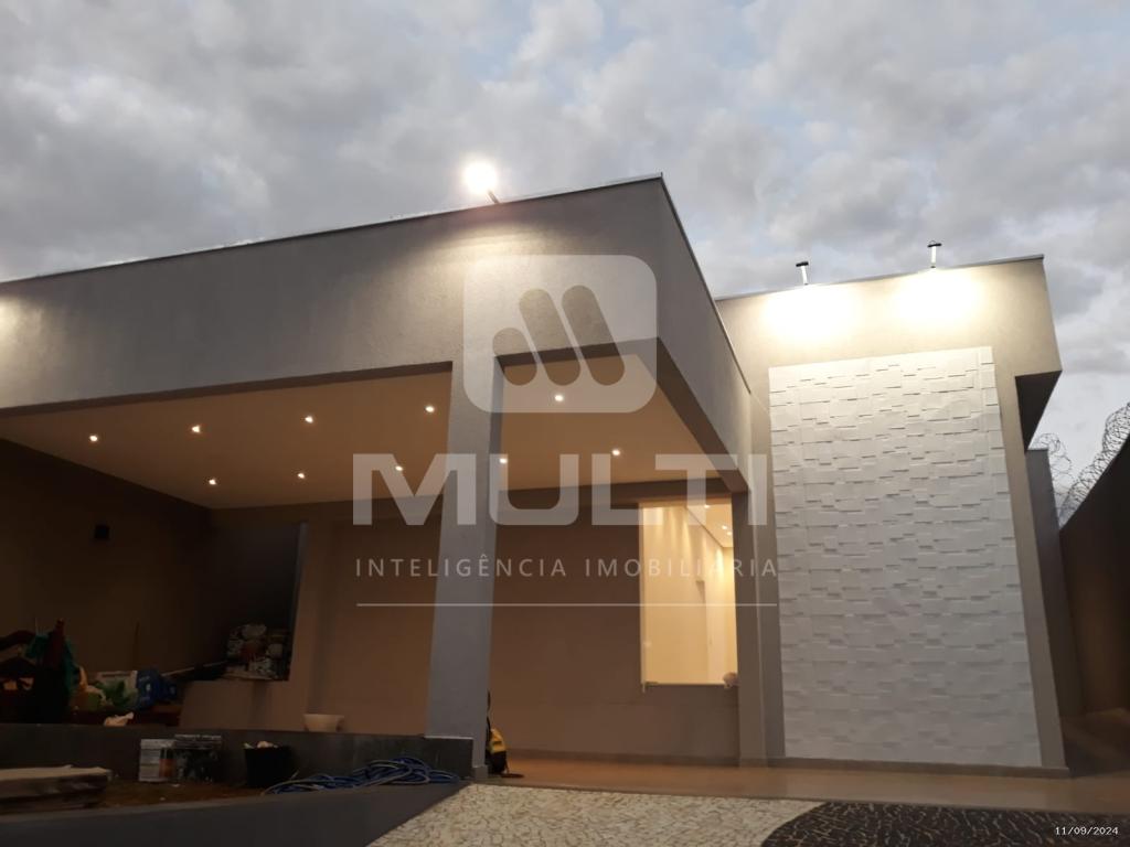 Casa à venda com 3 quartos, 220m² - Foto 14