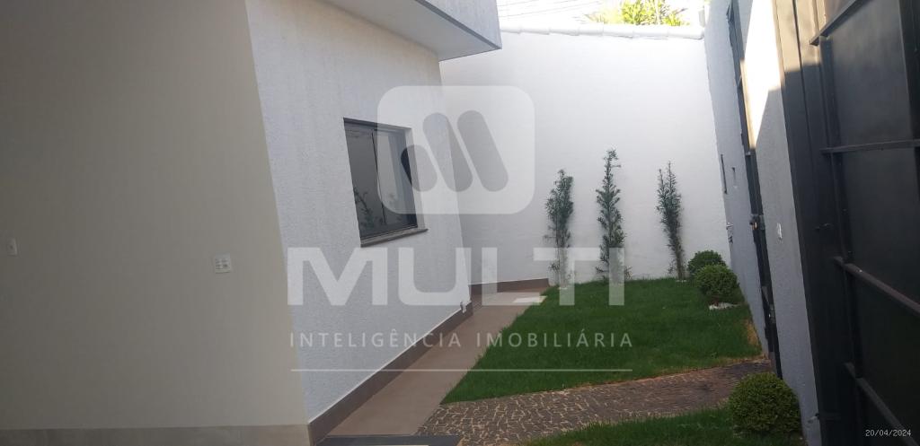 Casa à venda com 3 quartos, 200m² - Foto 8