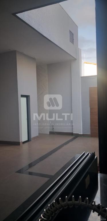 Casa à venda com 3 quartos, 200m² - Foto 11