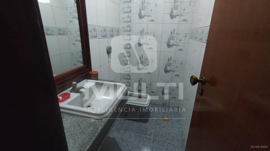 Casa à venda com 3 quartos, 370m² - Foto 14