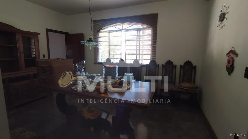 Casa à venda com 3 quartos, 370m² - Foto 15