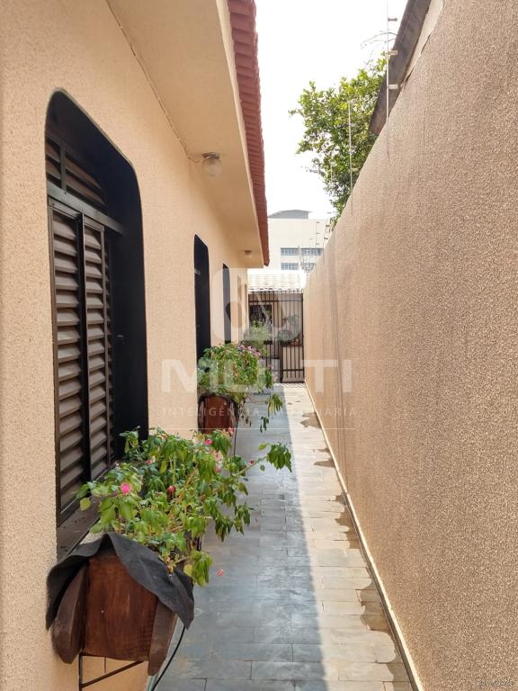 Casa à venda com 3 quartos, 270m² - Foto 18