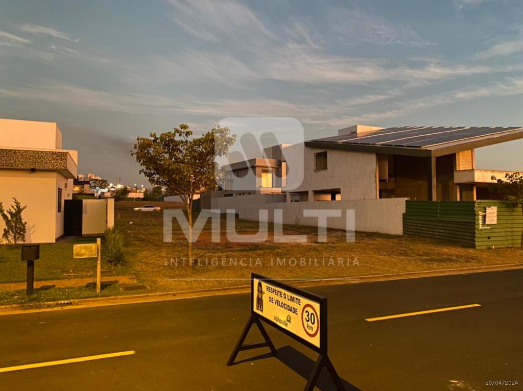 Terreno Condominio no bairro Alphaville I Cond