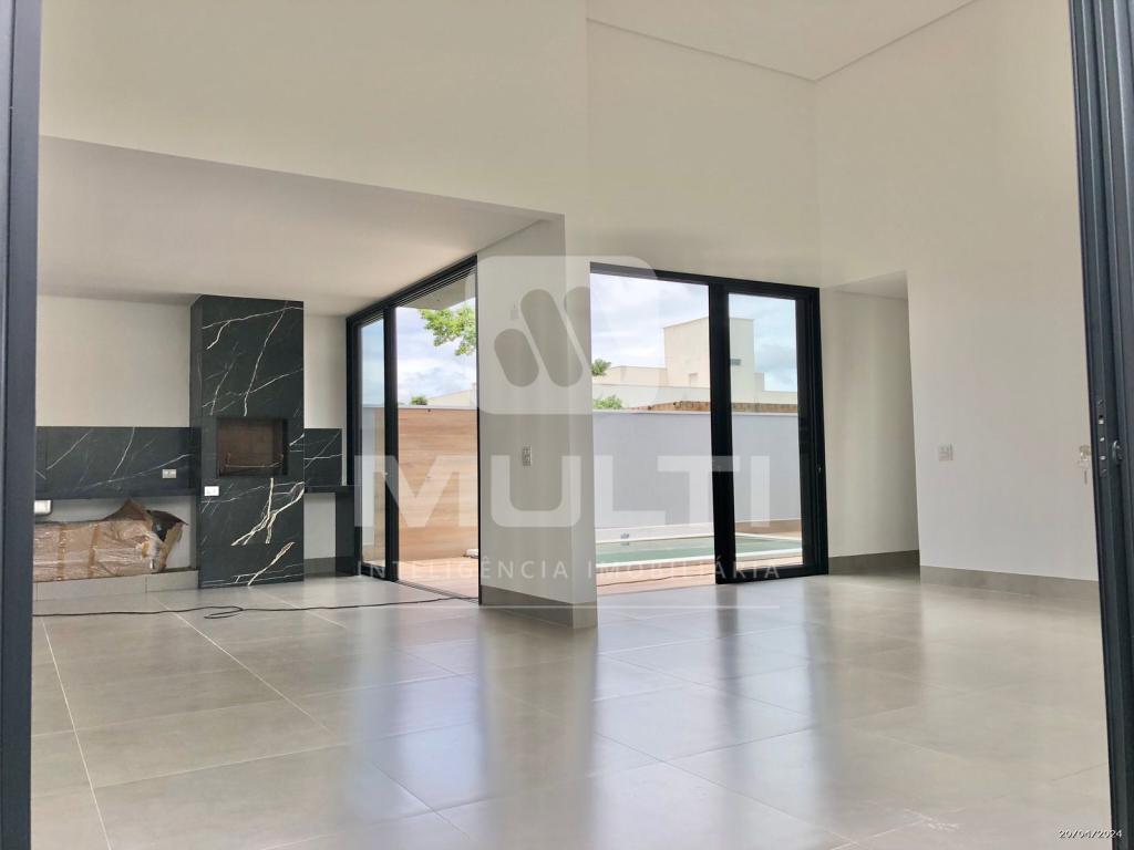 Casa de Condomínio à venda com 3 quartos, 201m² - Foto 2