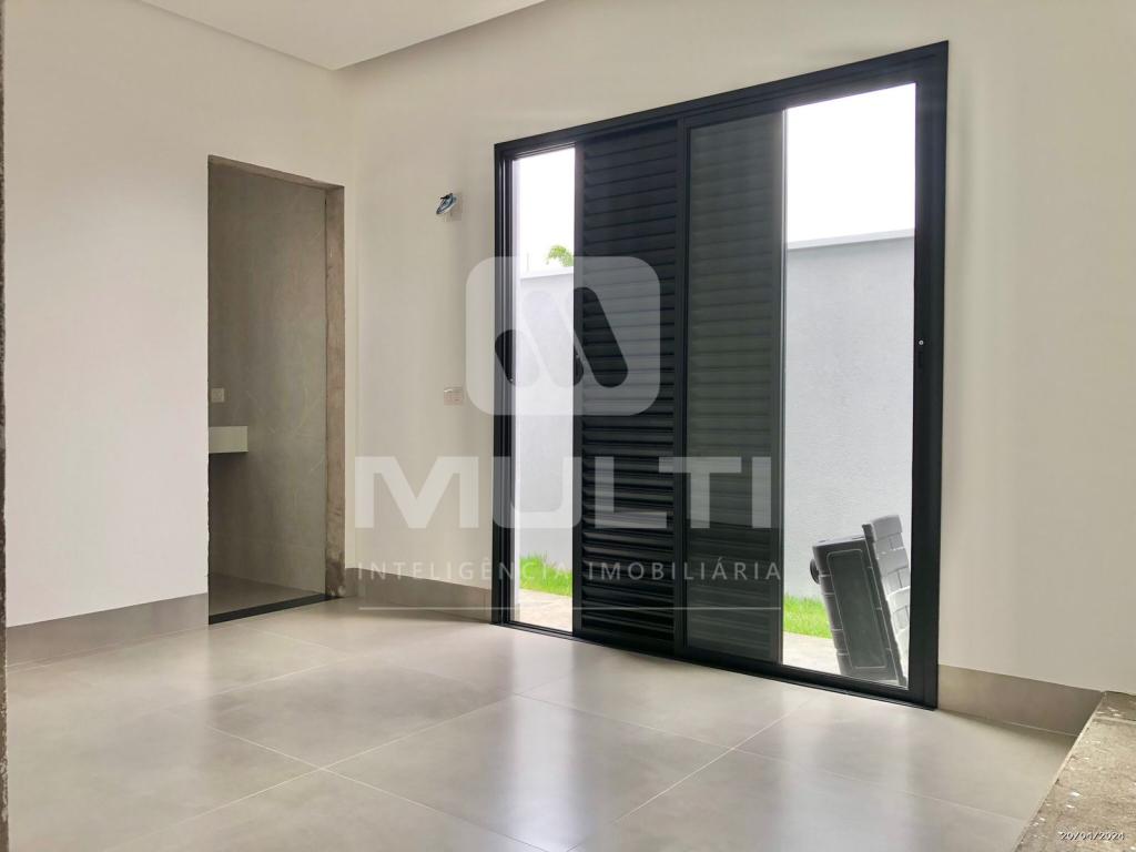 Casa de Condomínio à venda com 3 quartos, 201m² - Foto 9