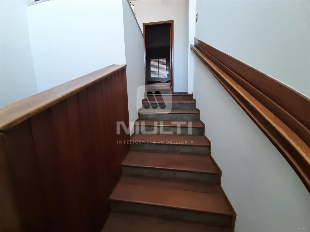 Casa à venda com 4 quartos, 327m² - Foto 15