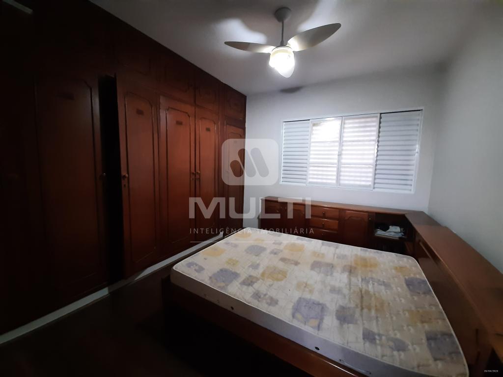 Casa à venda com 4 quartos, 327m² - Foto 20