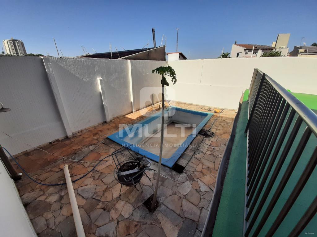 Casa à venda com 4 quartos, 327m² - Foto 30