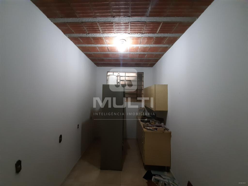 Casa à venda com 4 quartos, 327m² - Foto 37