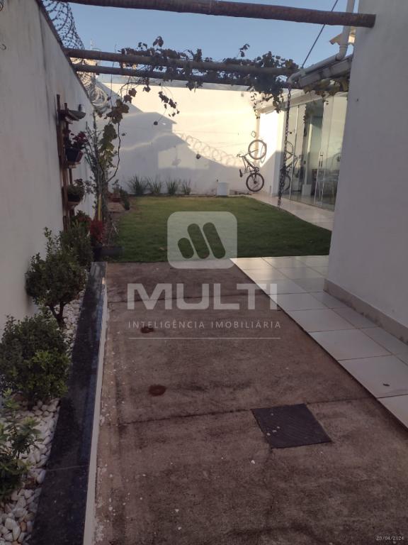 Casa à venda com 3 quartos, 140m² - Foto 4