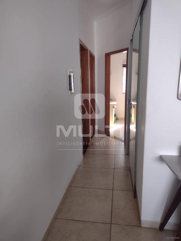 Casa à venda com 3 quartos, 140m² - Foto 7