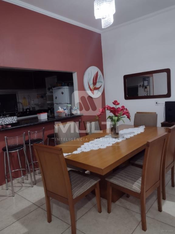 Casa à venda com 3 quartos, 140m² - Foto 8