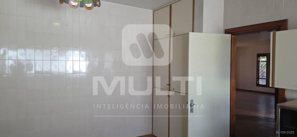 Casa, 4 quartos, 260 m² - Foto 13