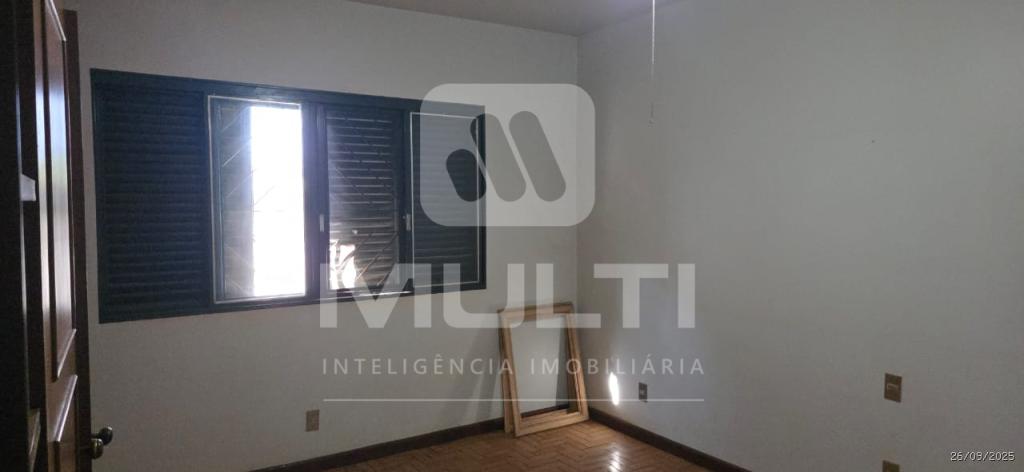 Casa, 4 quartos, 260 m² - Foto 23