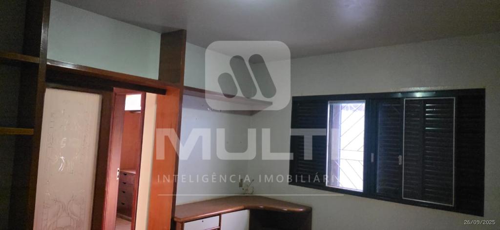 Casa, 4 quartos, 260 m² - Foto 24