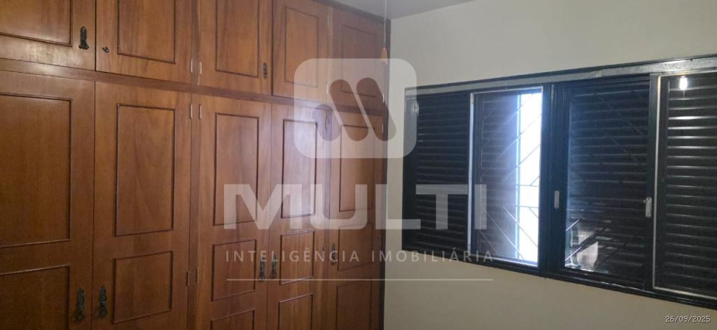 Casa, 4 quartos, 260 m² - Foto 28