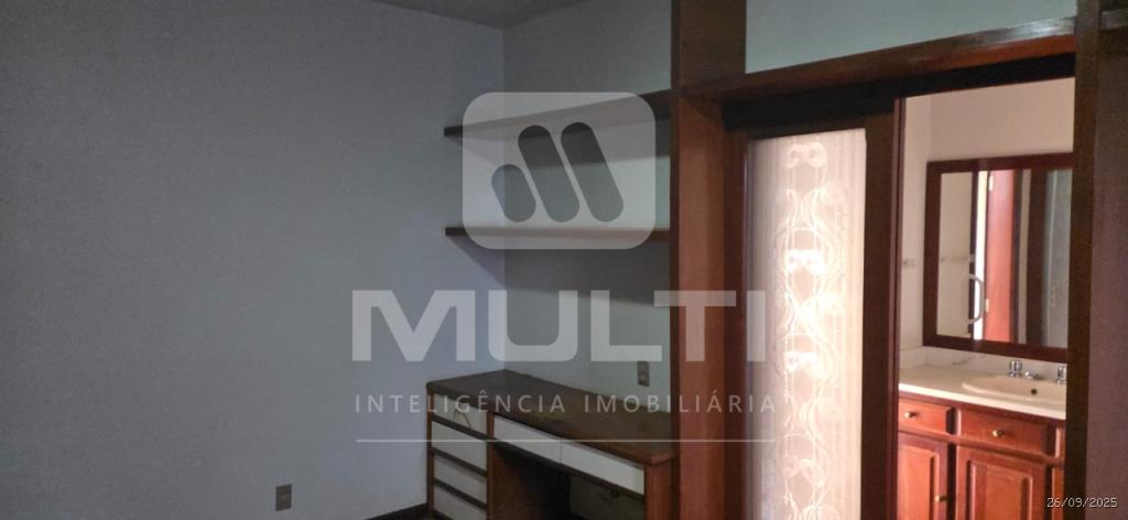 Casa, 4 quartos, 260 m² - Foto 31