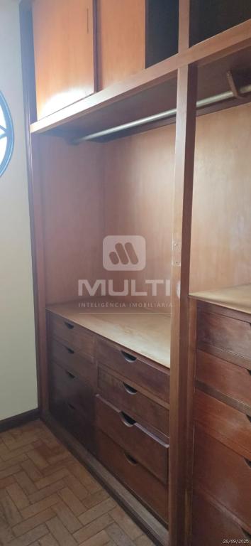 Casa, 4 quartos, 260 m² - Foto 33