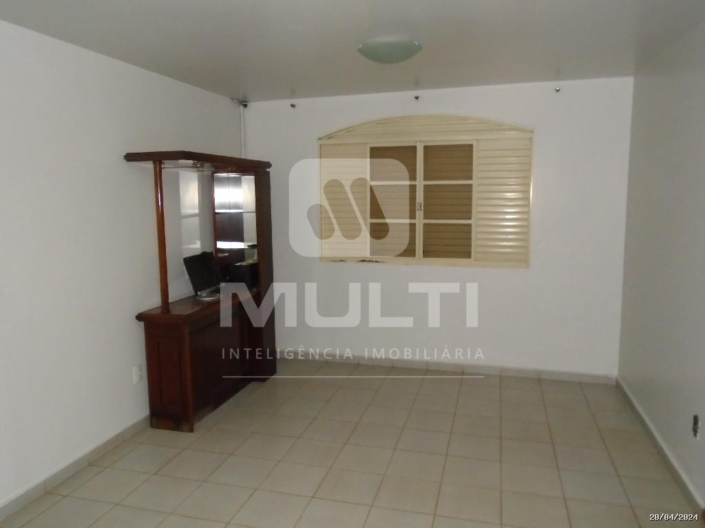 Casa, 3 quartos, 224 m² - Foto 3
