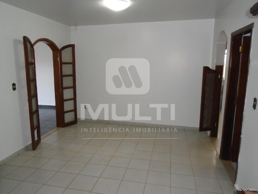 Casa, 3 quartos, 224 m² - Foto 4