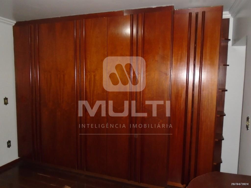 Casa, 3 quartos, 224 m² - Foto 13