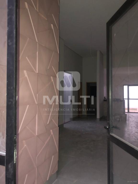 Casa à venda com 3 quartos, 80m² - Foto 2