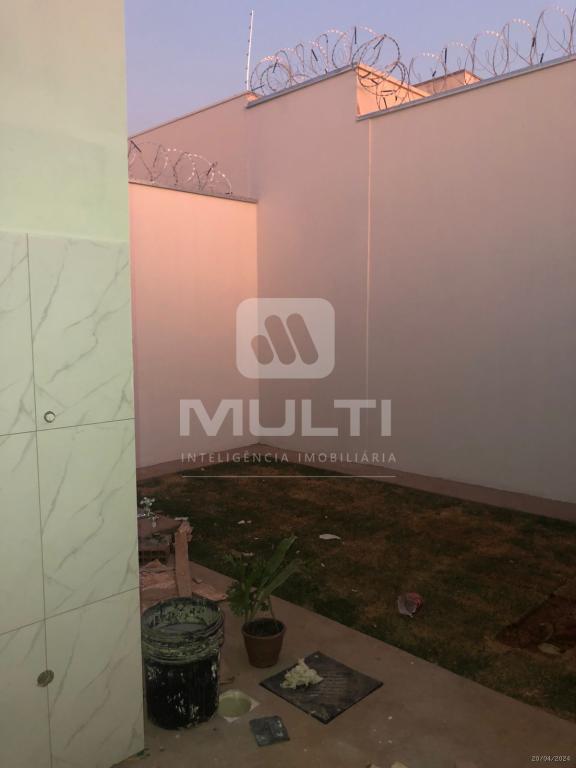 Casa à venda com 3 quartos, 80m² - Foto 5