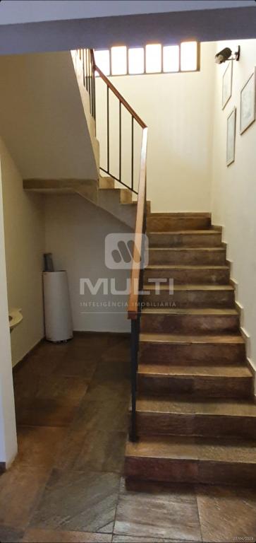 Casa à venda com 3 quartos, 350m² - Foto 18