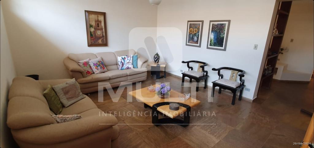 Casa à venda com 3 quartos, 350m² - Foto 28