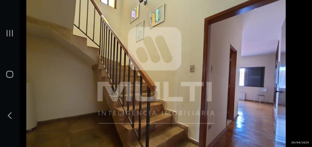 Casa à venda com 3 quartos, 350m² - Foto 35