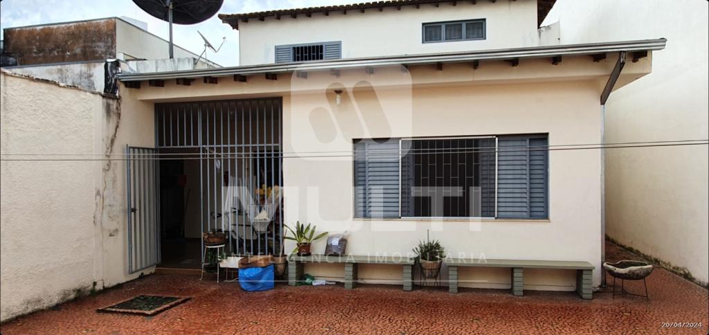 Casa à venda com 3 quartos, 350m² - Foto 40