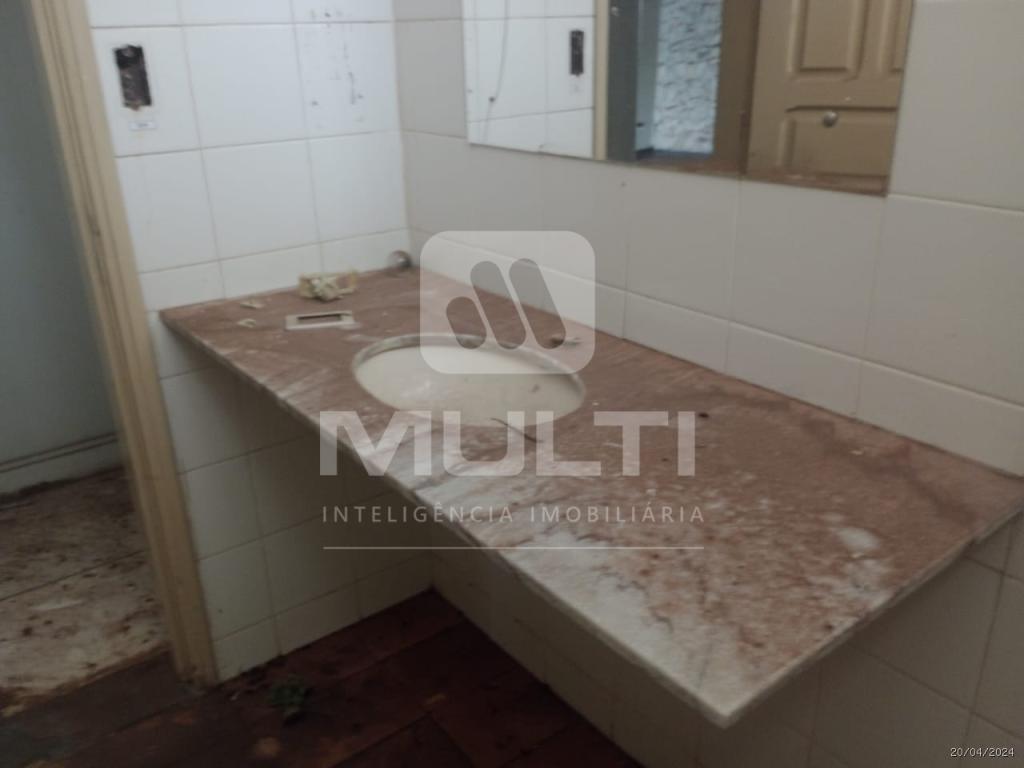Casa à venda com 4 quartos, 280m² - Foto 6