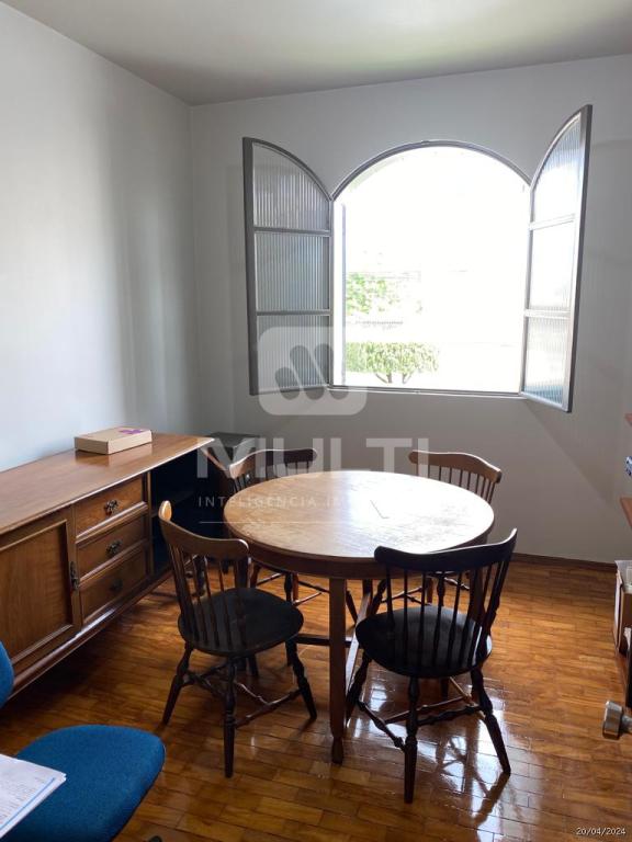 Casa à venda com 3 quartos, 195m² - Foto 8