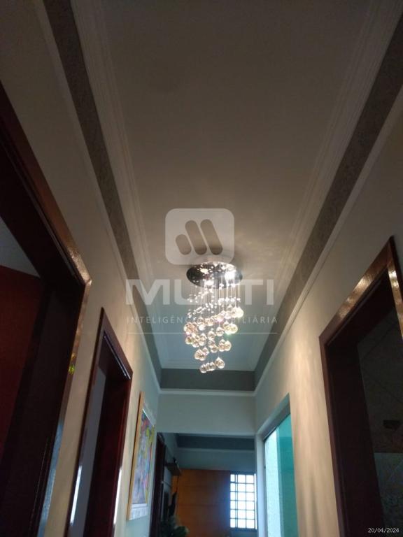 Casa à venda com 3 quartos, 105m² - Foto 3