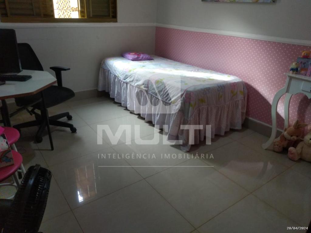 Casa à venda com 3 quartos, 105m² - Foto 6