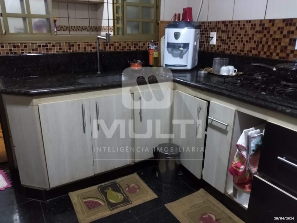 Casa à venda com 3 quartos, 105m² - Foto 12