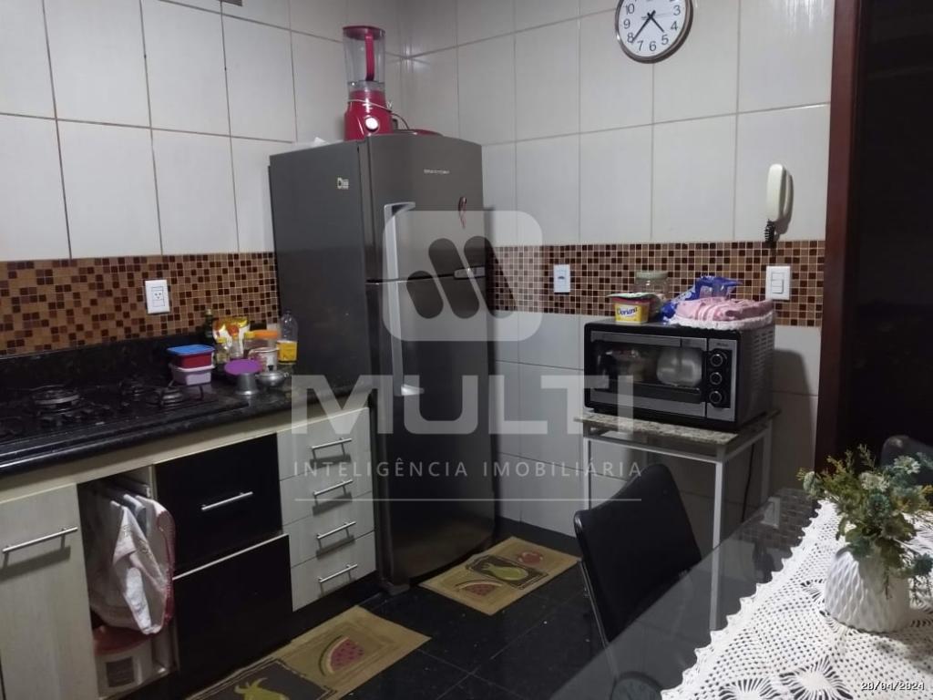 Casa à venda com 3 quartos, 105m² - Foto 13