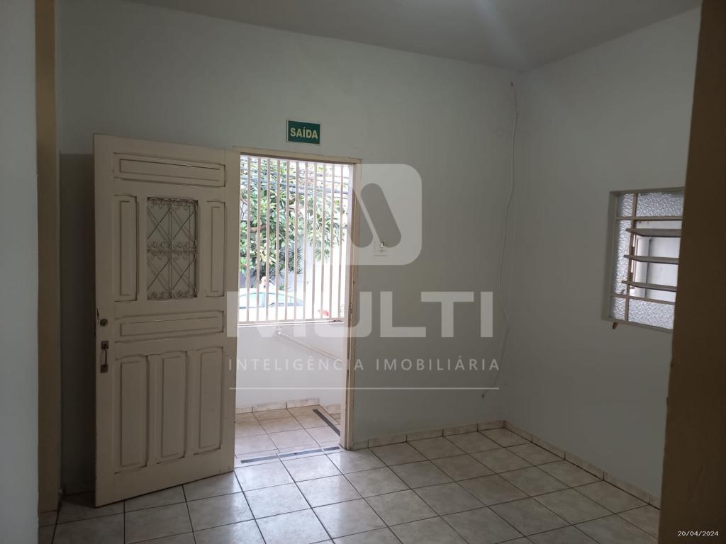Casa à venda com 3 quartos, 180m² - Foto 2
