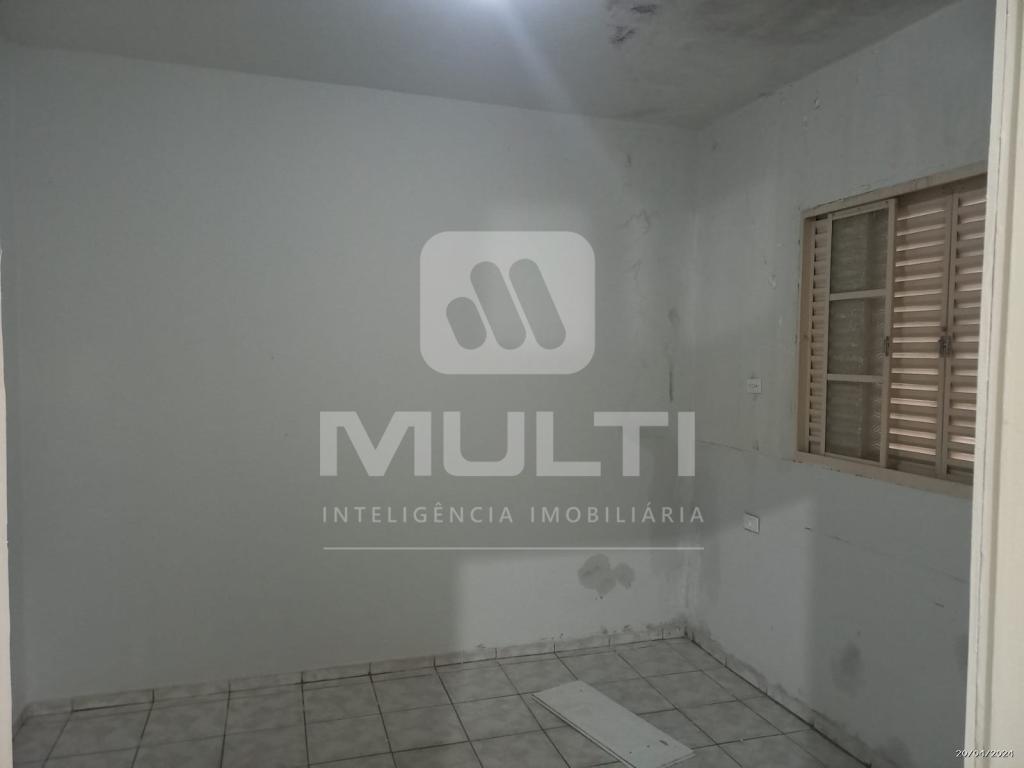 Casa à venda com 3 quartos, 180m² - Foto 4
