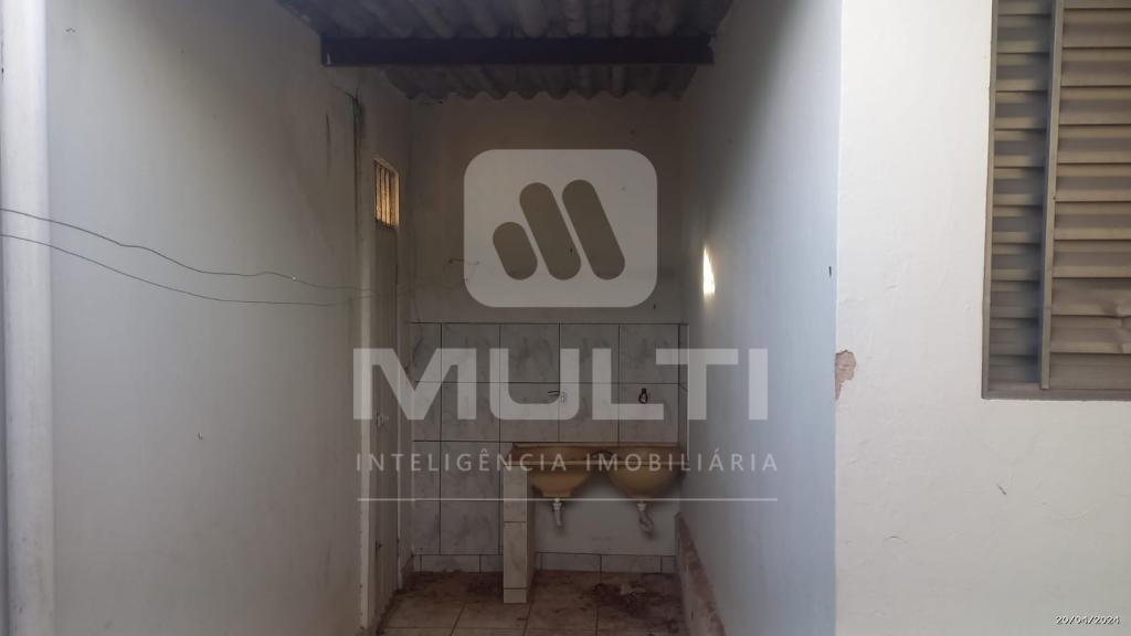 Casa à venda com 2 quartos, 291m² - Foto 3