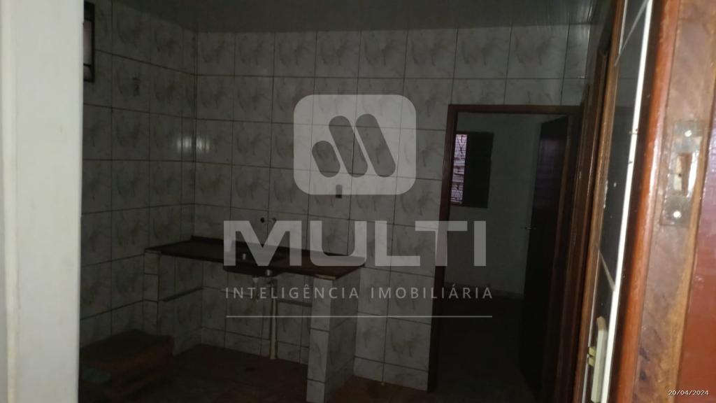 Casa à venda com 2 quartos, 291m² - Foto 6