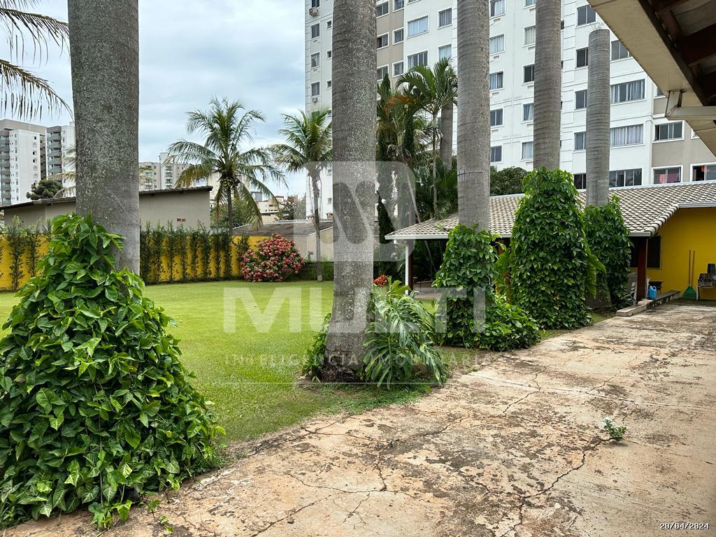 Casa à venda com 3 quartos, 250m² - Foto 4