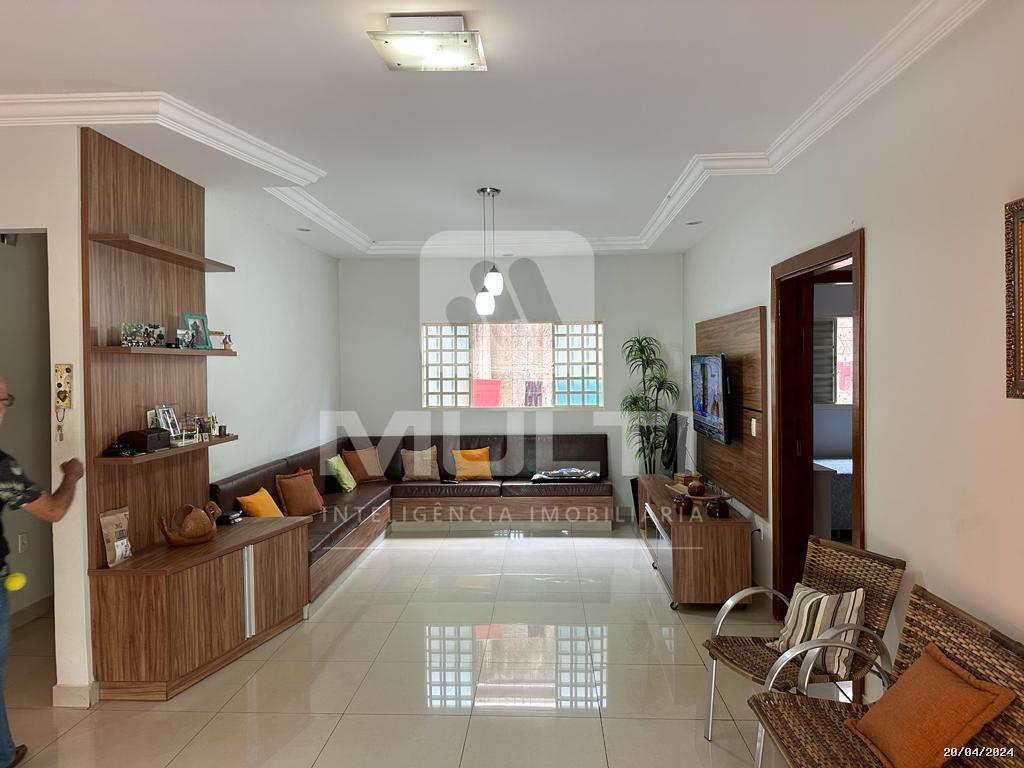 Casa à venda com 3 quartos, 250m² - Foto 6