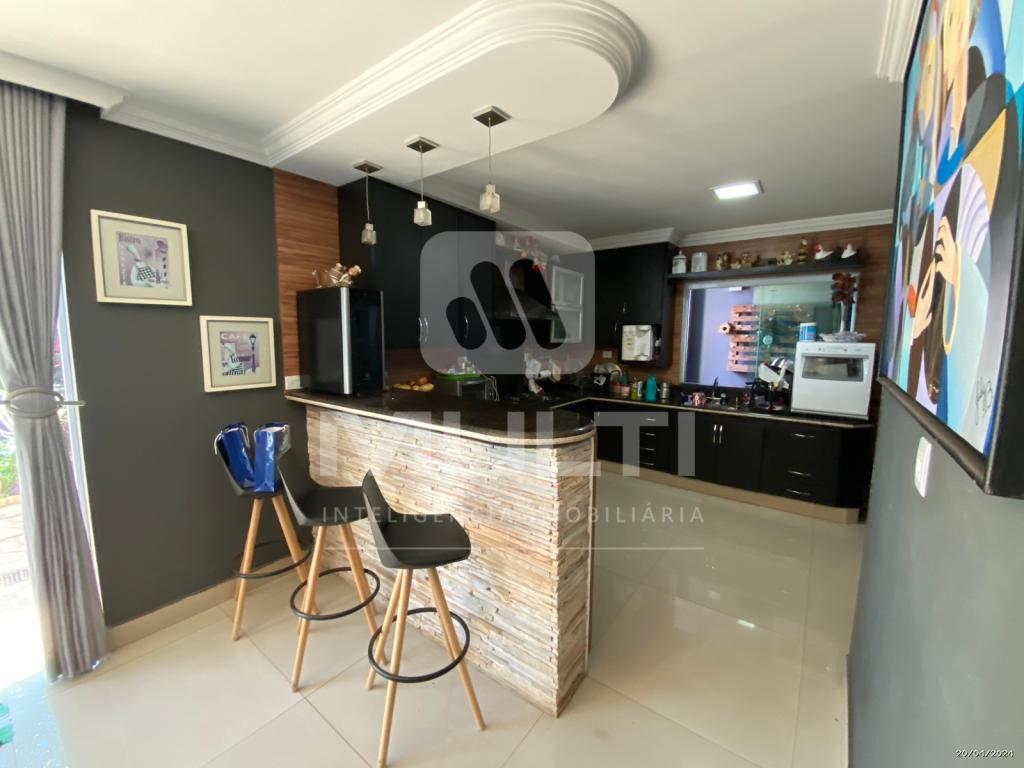 Casa, 3 quartos, 202 m² - Foto 5