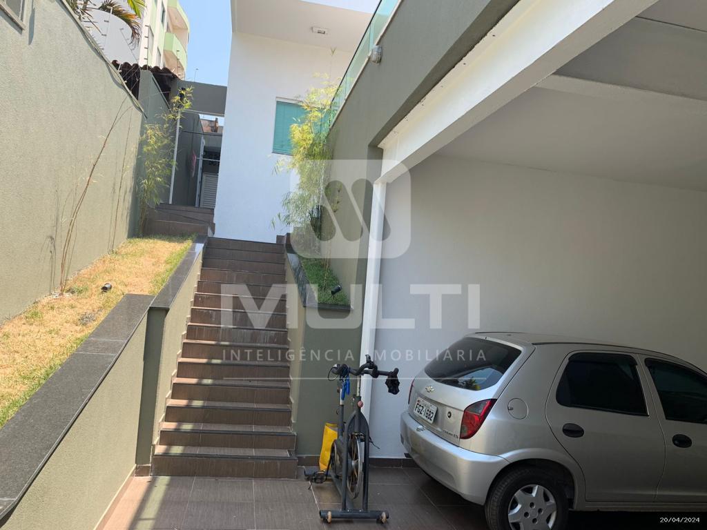 Casa, 3 quartos, 288 m² - Foto 4