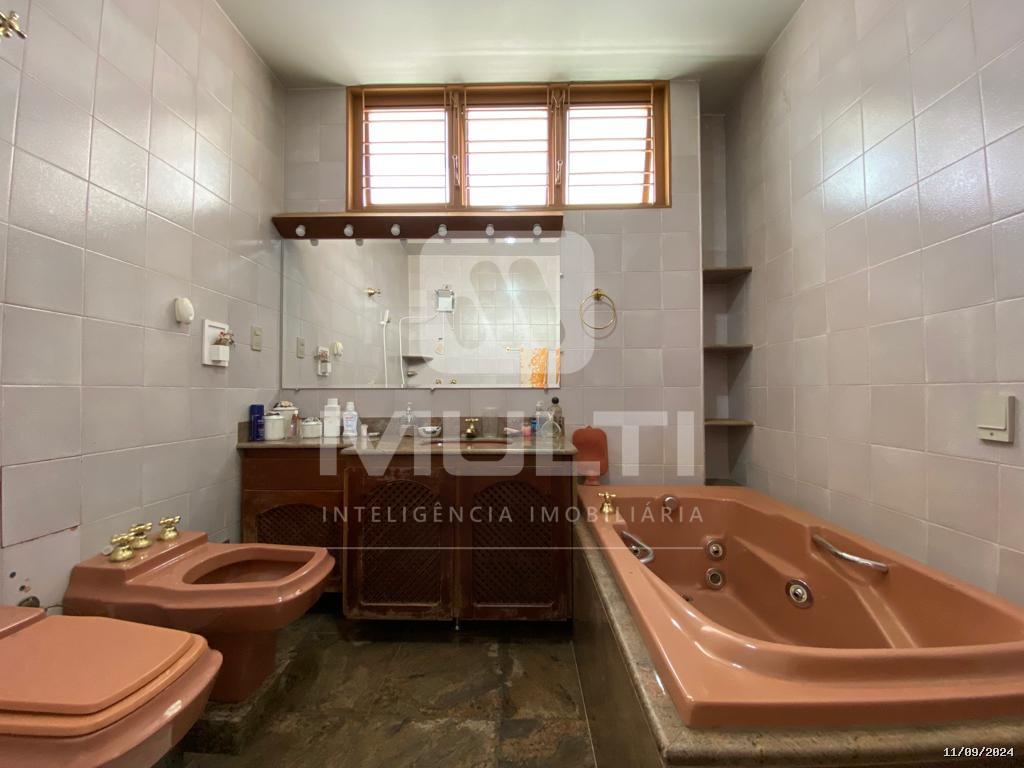 Casa à venda com 4 quartos, 238m² - Foto 15